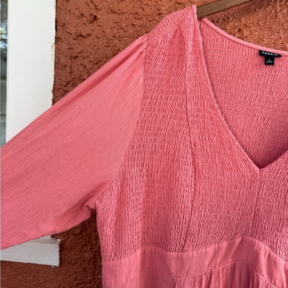 Torrid Gauze Long Sleeve Blouse Size 4XL Stretchy Salmon Bohemian Peasant - Picture 2 of 5